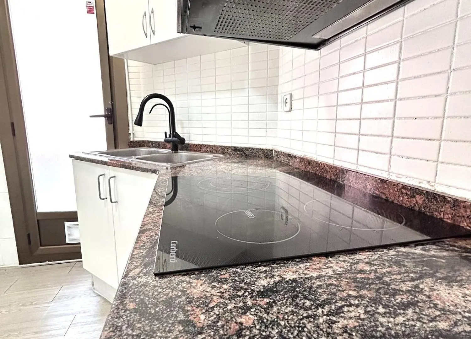 הוספיטלט דה יוברגאט Habitacion Privada En Hospitalet לינה וארוחת בוקר הוספיטלט דה יוברגאט